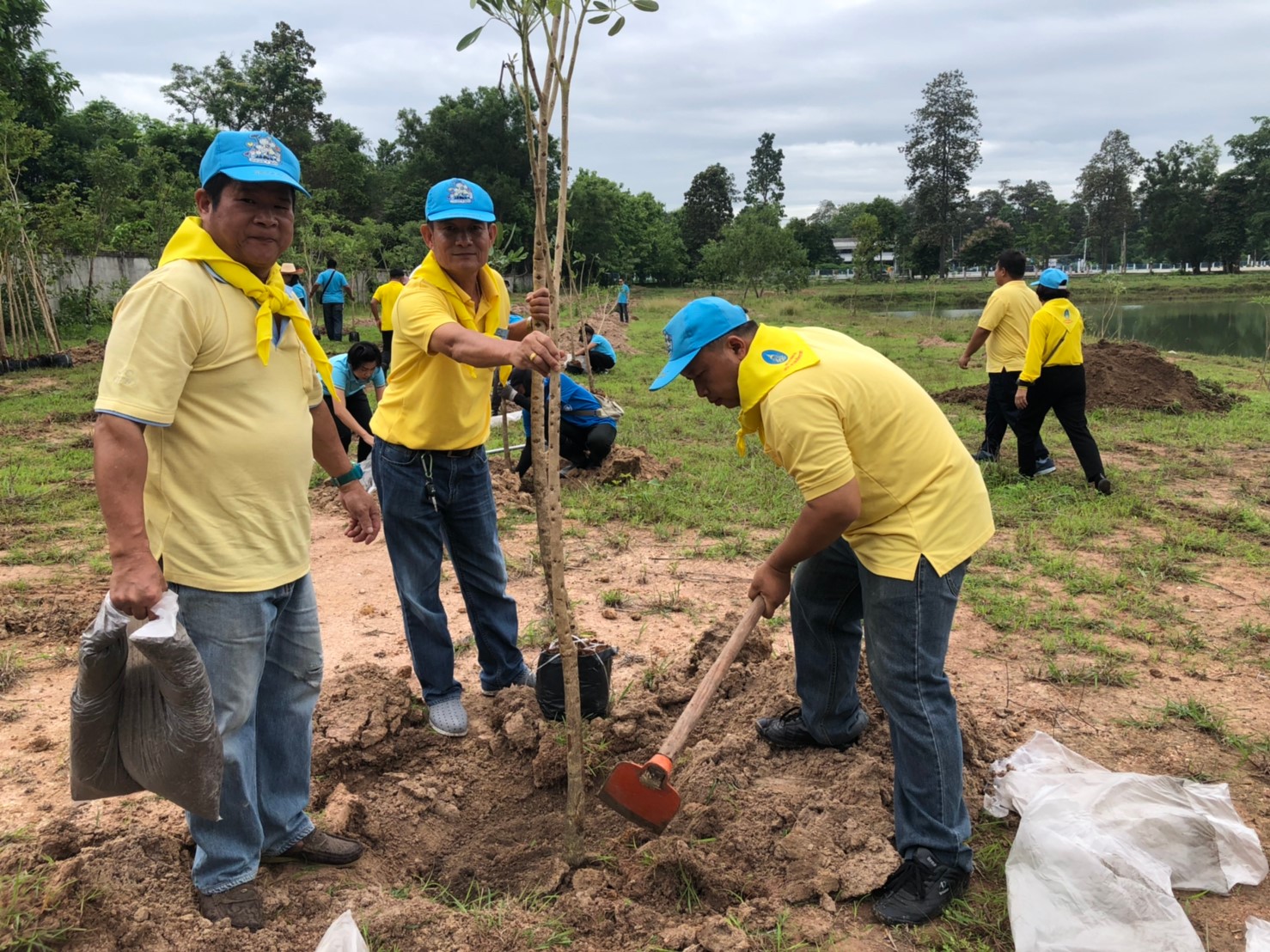 ปลูกต้นไม้วันเเม่2562_๑๙๐๘๑๕_0014