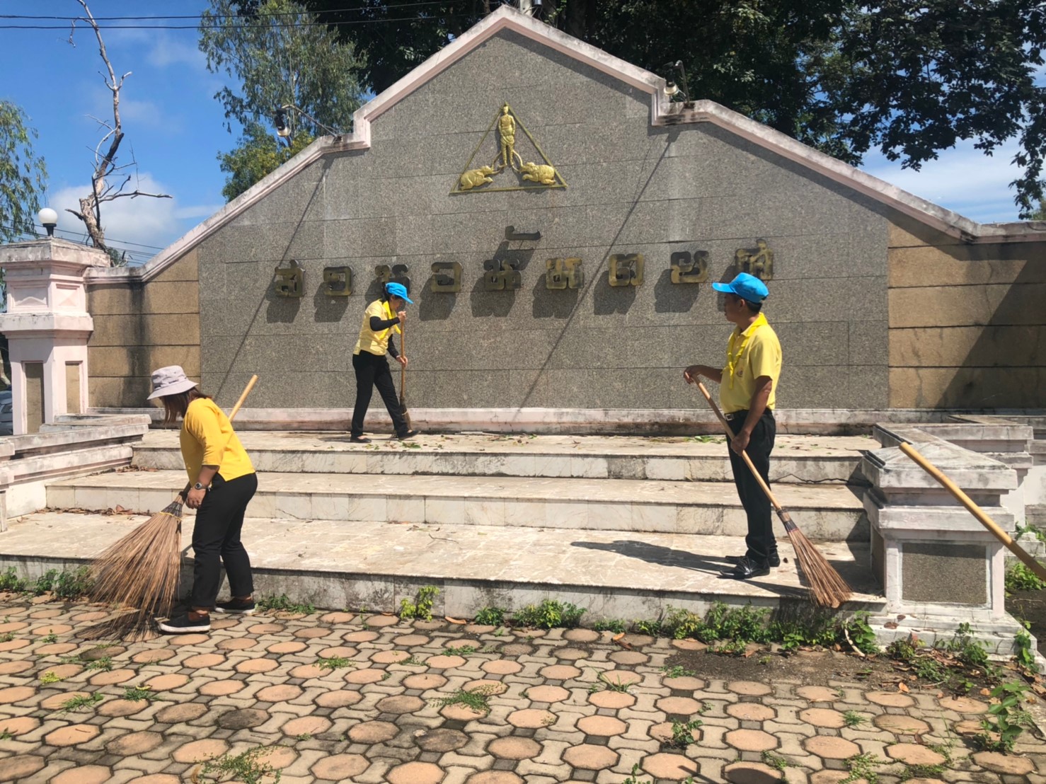 จิตอาสาทำความสะอาดเก็บขยะ 1392562_๑๙๐๙๑๓_0076