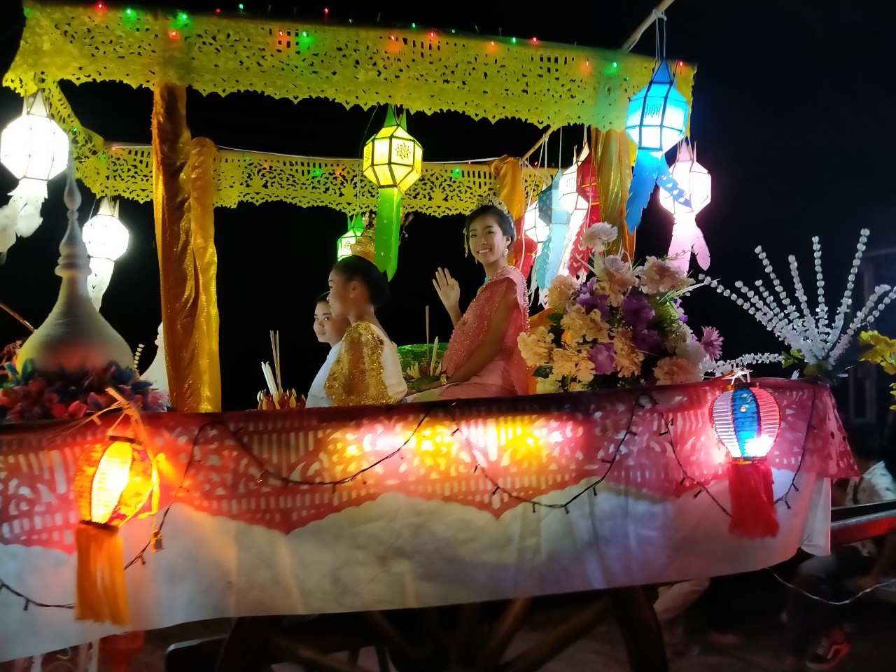 ลอยกระทง 2562_๑๙๑๑๑๓_0249